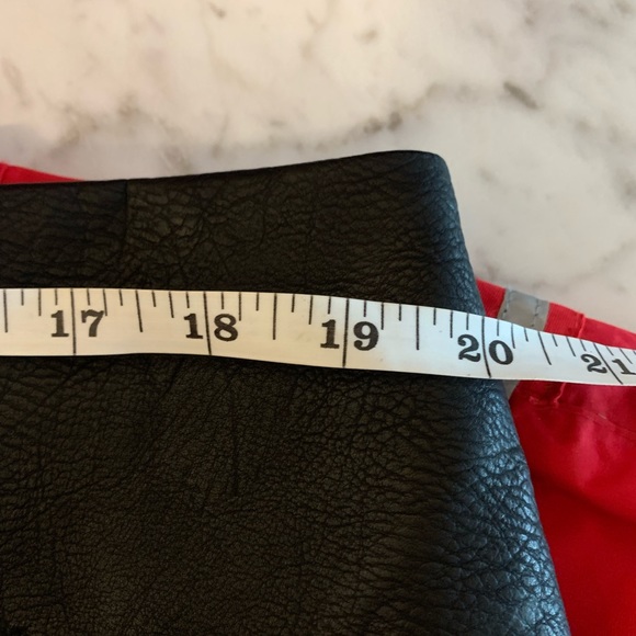 DEX plus size vegan leather skirt - 1X - Picture 3 of 6